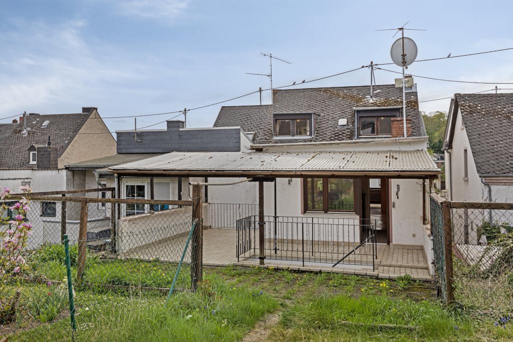 Hausansicht vom Garten aus