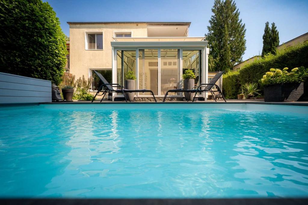 Beheizter Pool