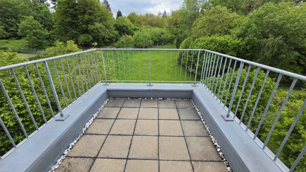 Einzigartige Dachgeschoss Wohnung mit Dachterrasse - Foto 1
