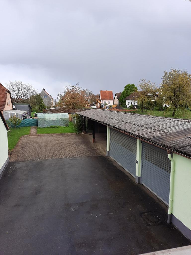 Großraumgaragen mit Carport.jpg