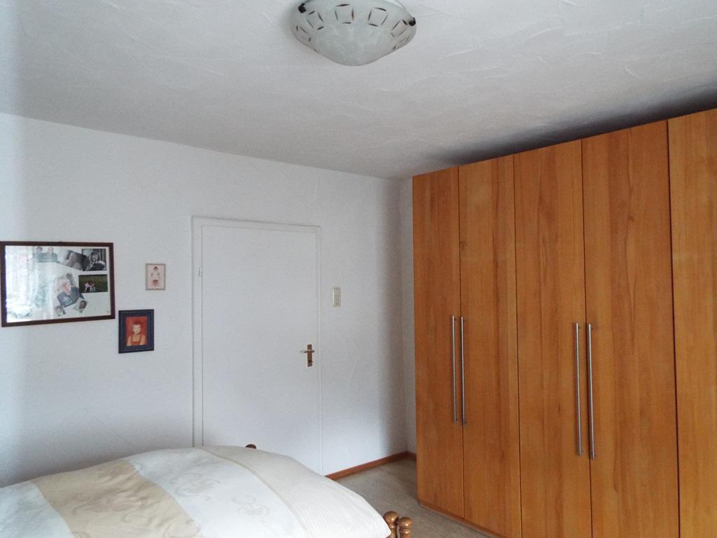 Schlafzimmer 2.JPG
