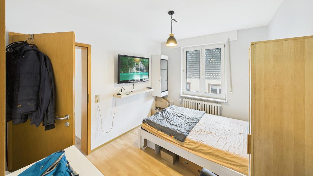 CAM01984G0-PR0520-STILL010