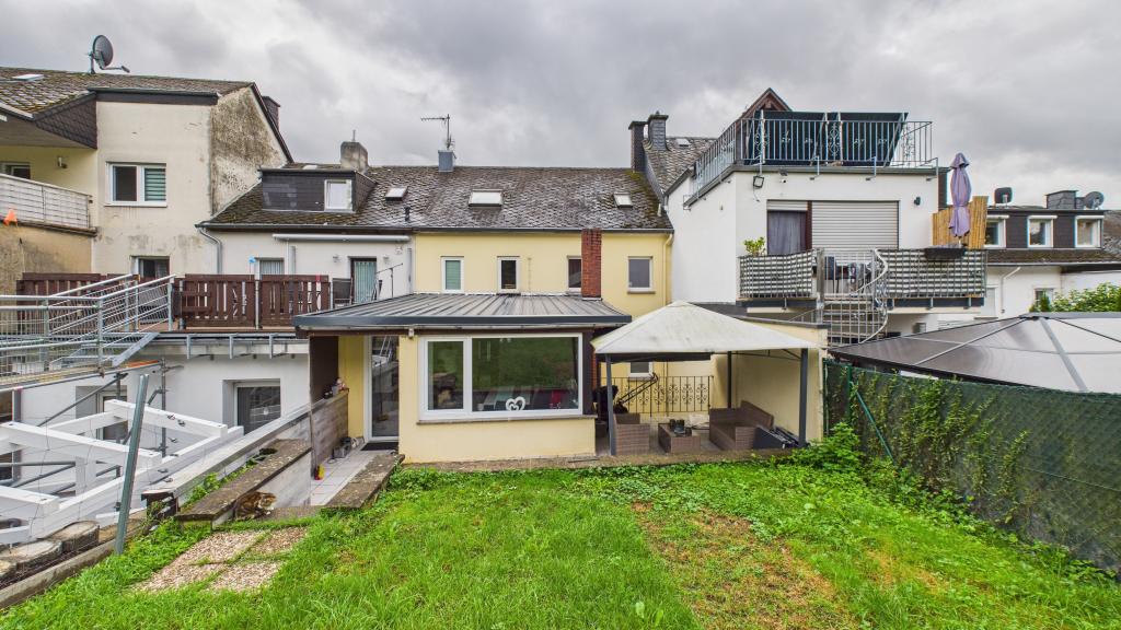 CAM01984G0-PR0520-STILL017