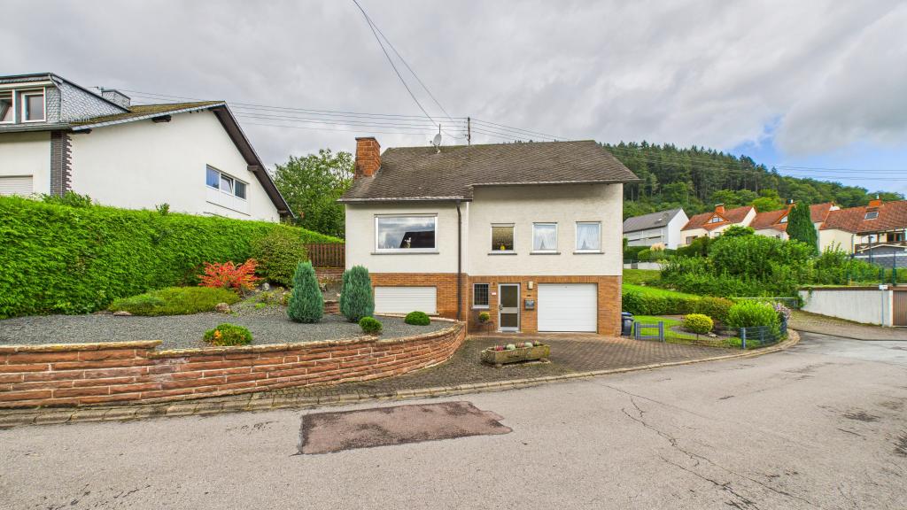 CAM01984G0-PR0521-STILL003