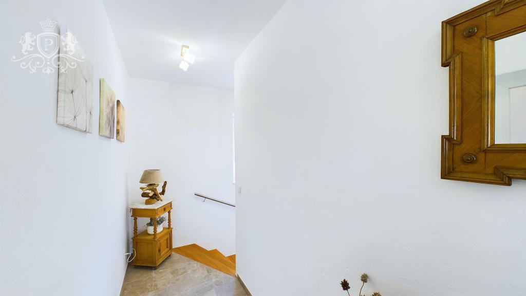 CAM01984G0-PR0442-STILL028