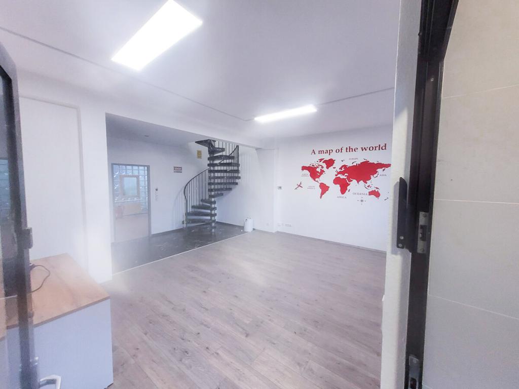 EG Eingangsbereich mit Treppe