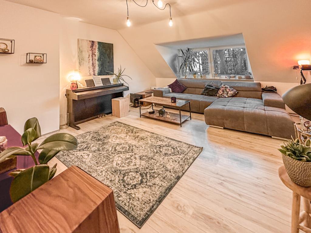 Zentrale Dachgeschosswohnung in Essen City – nur wenige Minuten zur Innenstadt - Foto 1