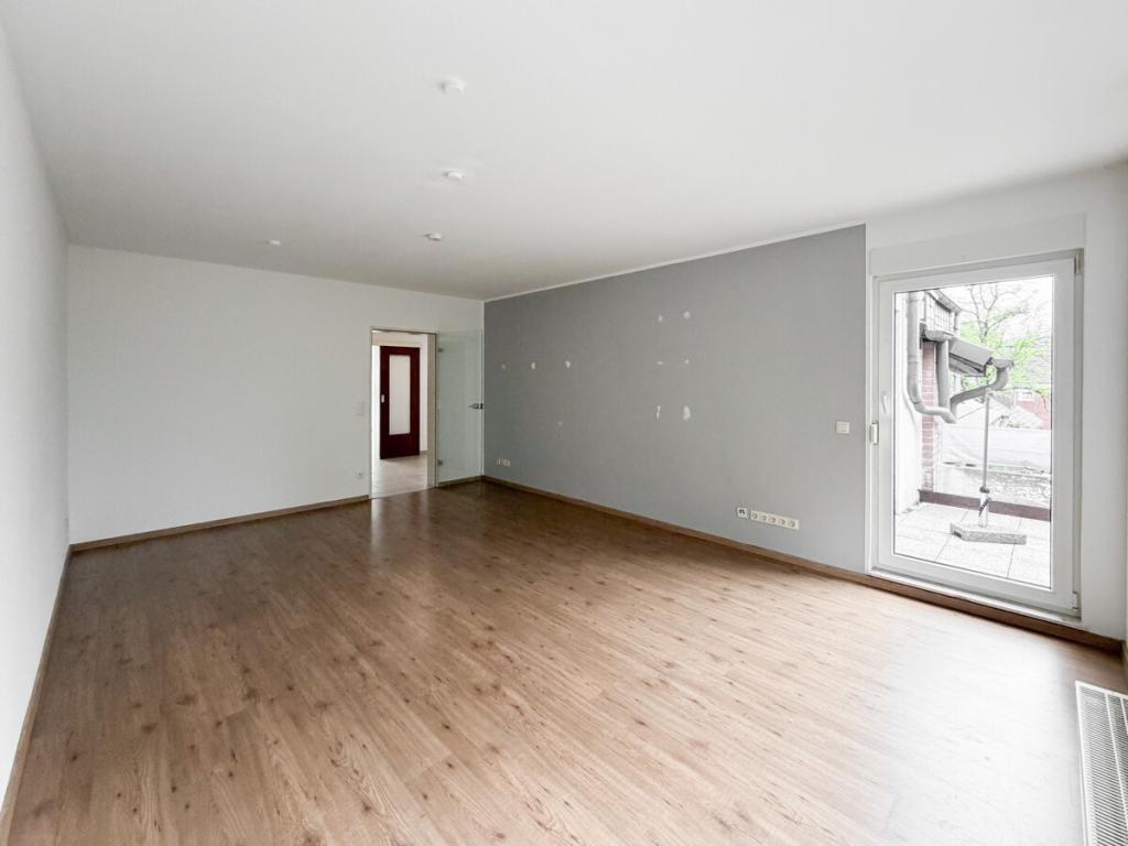 Licht, Luft und Lebensraum – charmante 3,5-Zimmer-Dachgeschosswohnung mit Balkon - Photo 1