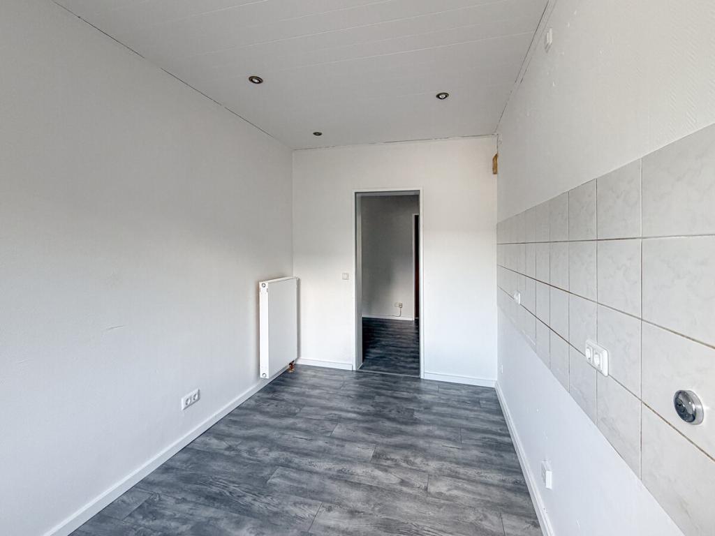 Licht, Luft und Lebensraum – eine charmante 3,5-Zimmer-Wohnung mit Balkon im 1. OG. - Foto 3