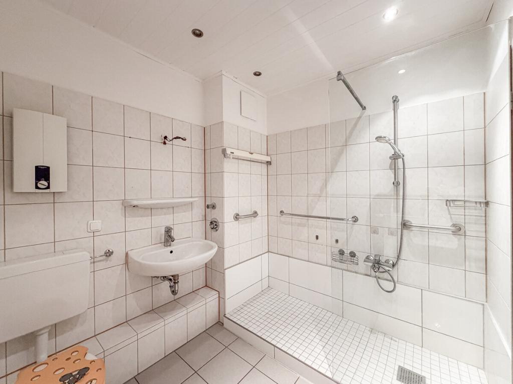 Licht, Luft und Lebensraum – eine charmante 3,5-Zimmer-Wohnung mit Balkon im 1. OG. - Foto 4