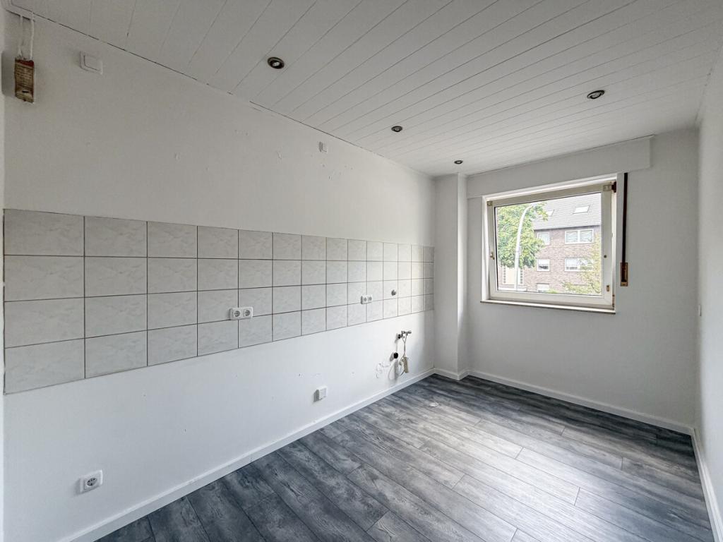 Licht, Luft und Lebensraum – eine charmante 3,5-Zimmer-Wohnung mit Balkon im 1. OG. - Foto 2