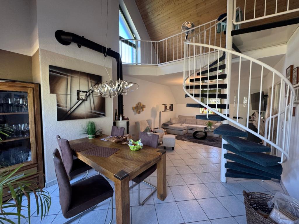 Helle Maisonettewohnung mit Galerie, Balkon und Stellplatz in Dortmund Gartenstadt zu vermieten - Photo 3