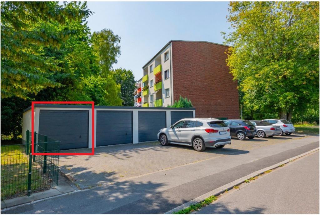Garage links -