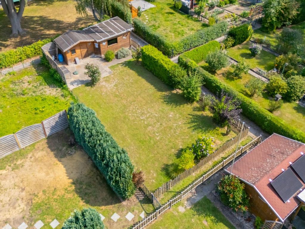 Drohnenansicht Garten 1