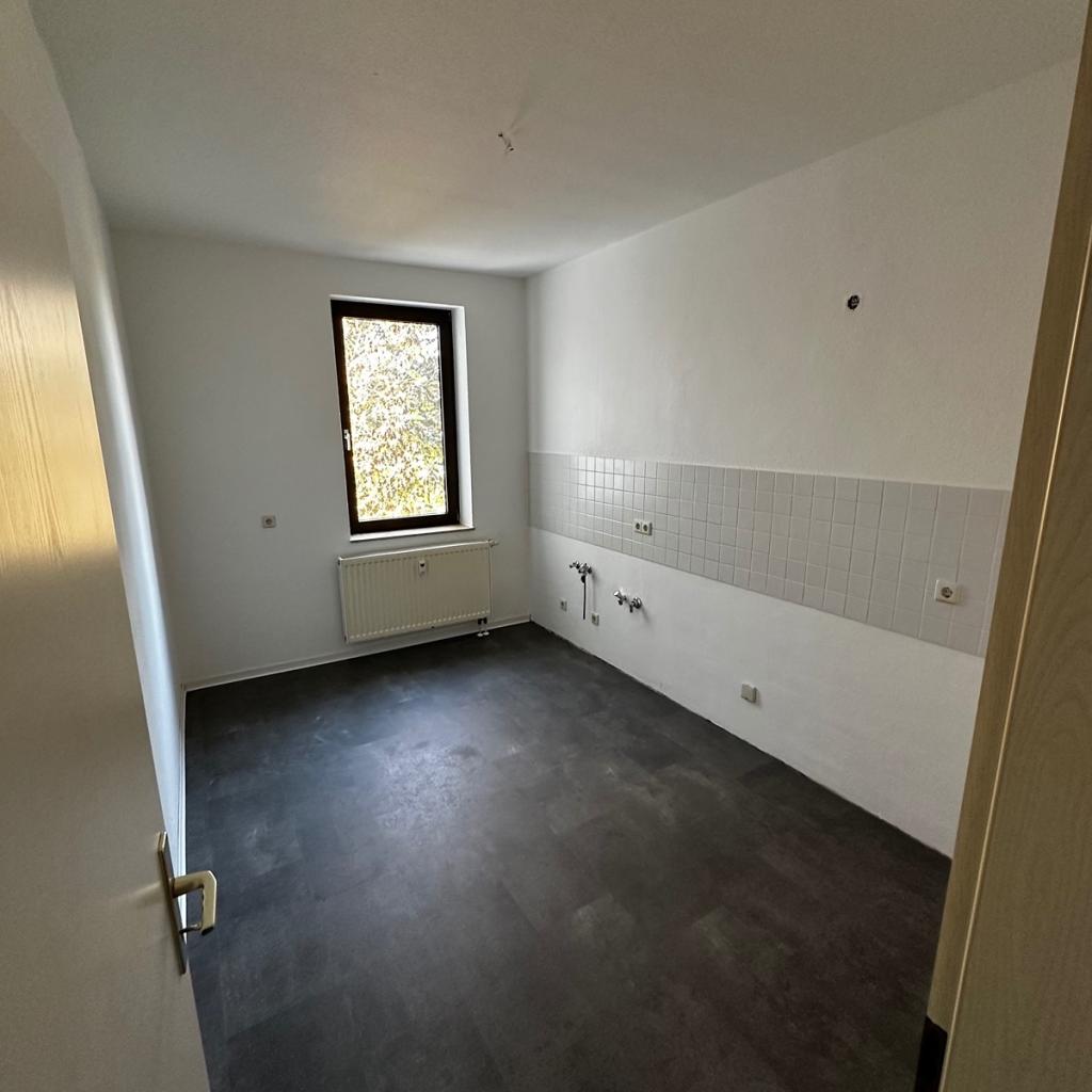 Heller Wohntraum im Erstbezug: Renovierte 2-Zimmer-Altbauwohnung am Kassberg/Altendorf - Photo 2