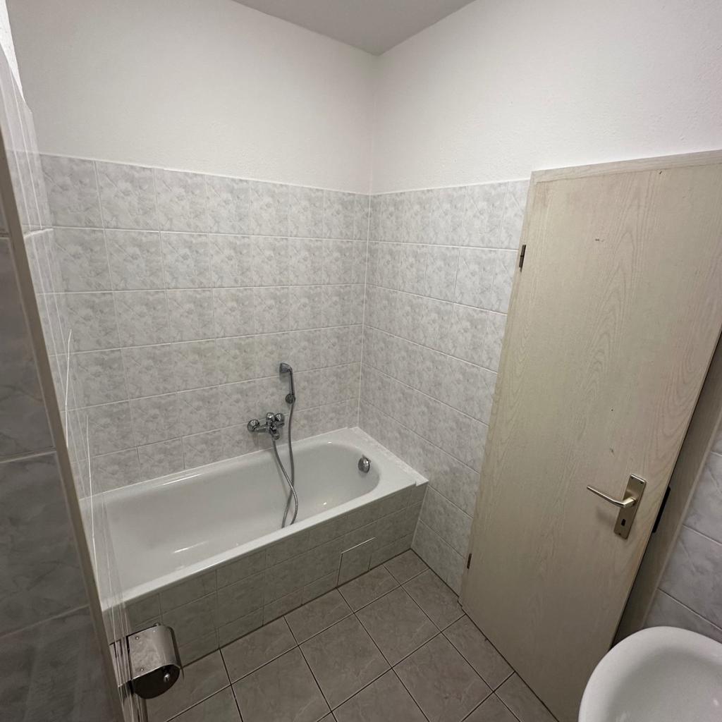 Heller Wohntraum im Erstbezug: Renovierte 2-Zimmer-Altbauwohnung am Kassberg/Altendorf - Photo 4