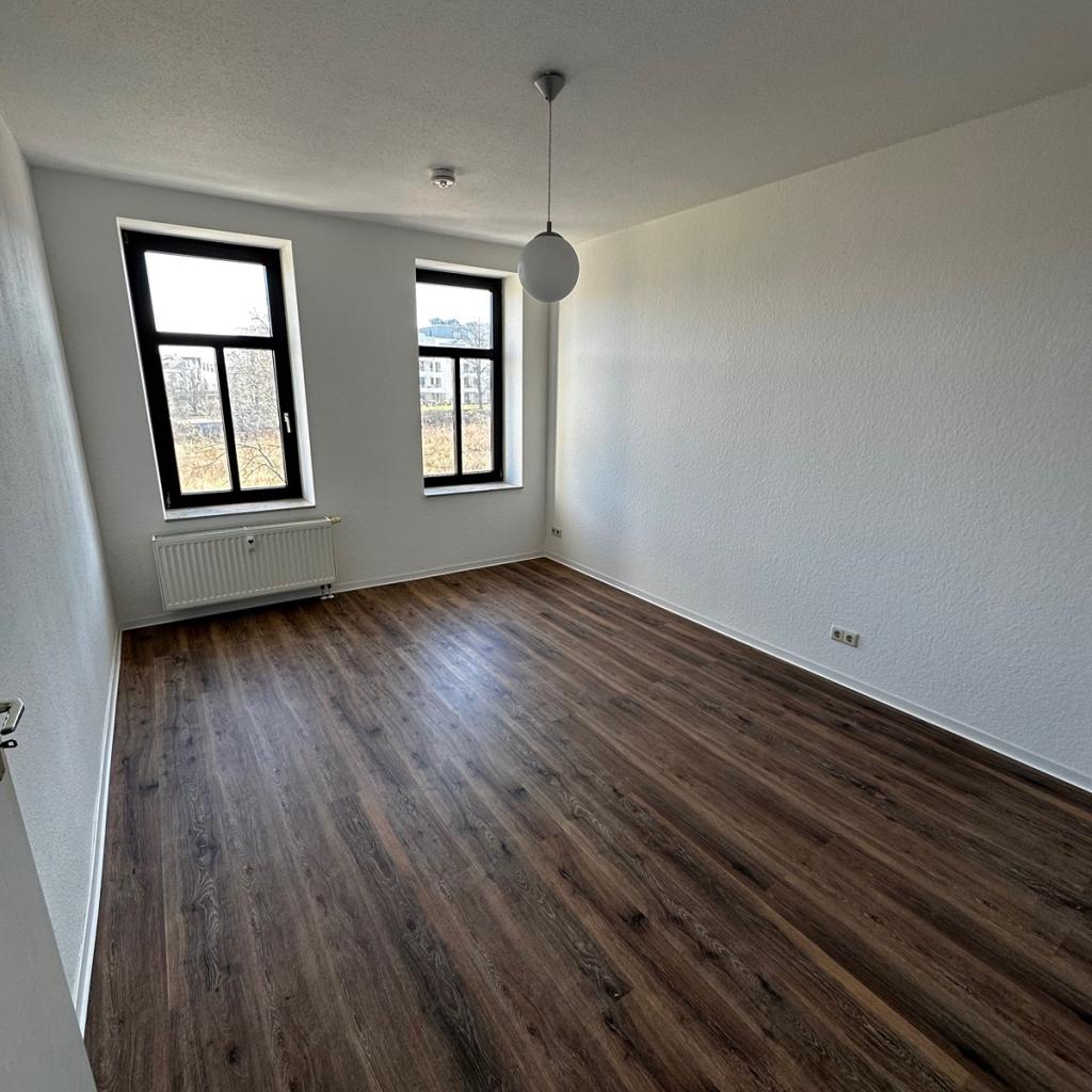 Heller Wohntraum im Erstbezug: Renovierte 2-Zimmer-Altbauwohnung am Kassberg/Altendorf - Photo 1