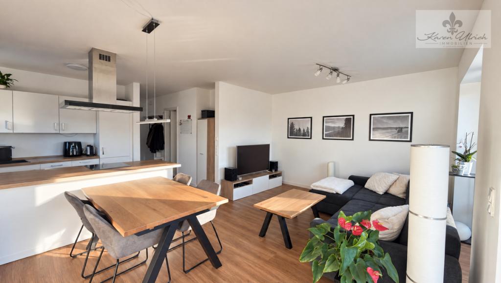 Über den Dächern von Stelle – moderne 3-Zimmer-Wohnung mit Weitblick bis Hamburg - Photo 1