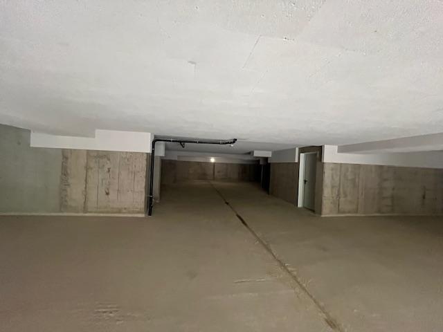 Tiefgarage (2)