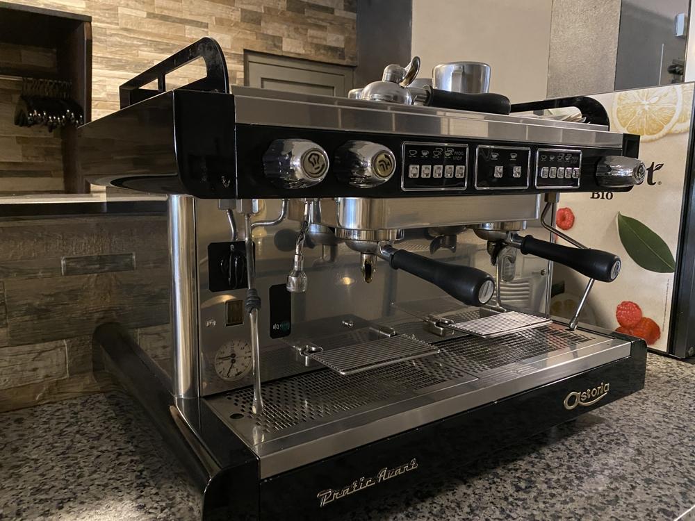 Kaffeemaschine/Theke