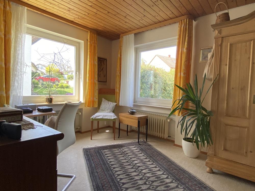 Zimmer III EG