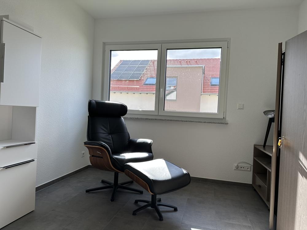 Neubauwohnung in Vöhringen mit Balkon, Tiefgarage und Stellplatz zur Miete - Photo 3