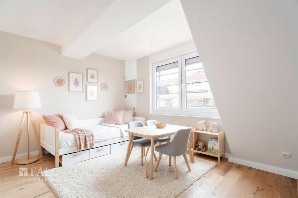 SAARN: Licht, Luft und Loft-Feeling – sanierte 3-Zimmer-Dachgeschosswohnung mit Balkon - Foto 3