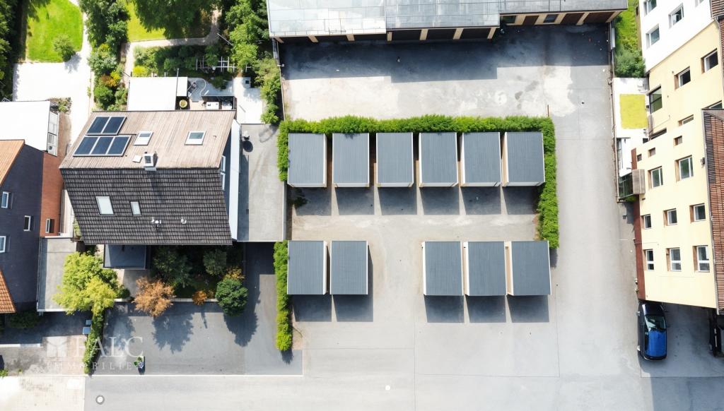 Draufsicht Grundstück - Vorschlag Bebauung (KI generiert)