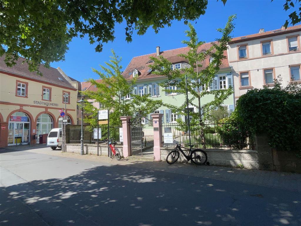 Ansicht mit ZUgang