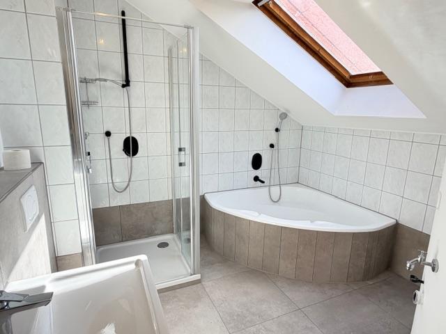 EUPORA® Immobilien: Maisonette Wohnung in der Innenstadt über zwei Etagen in Kirchheimbolanden. - Photo 5