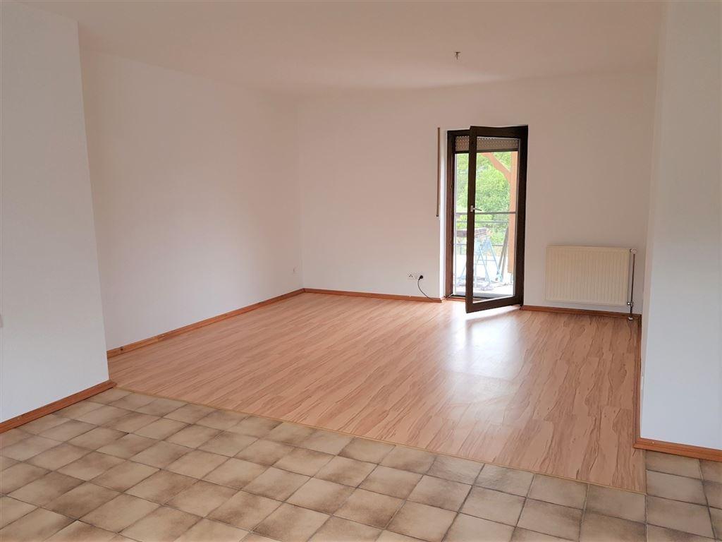 EUPORA® Immobilien: Wohnung mit großer Terrasse in Bennhausen. - Foto 1