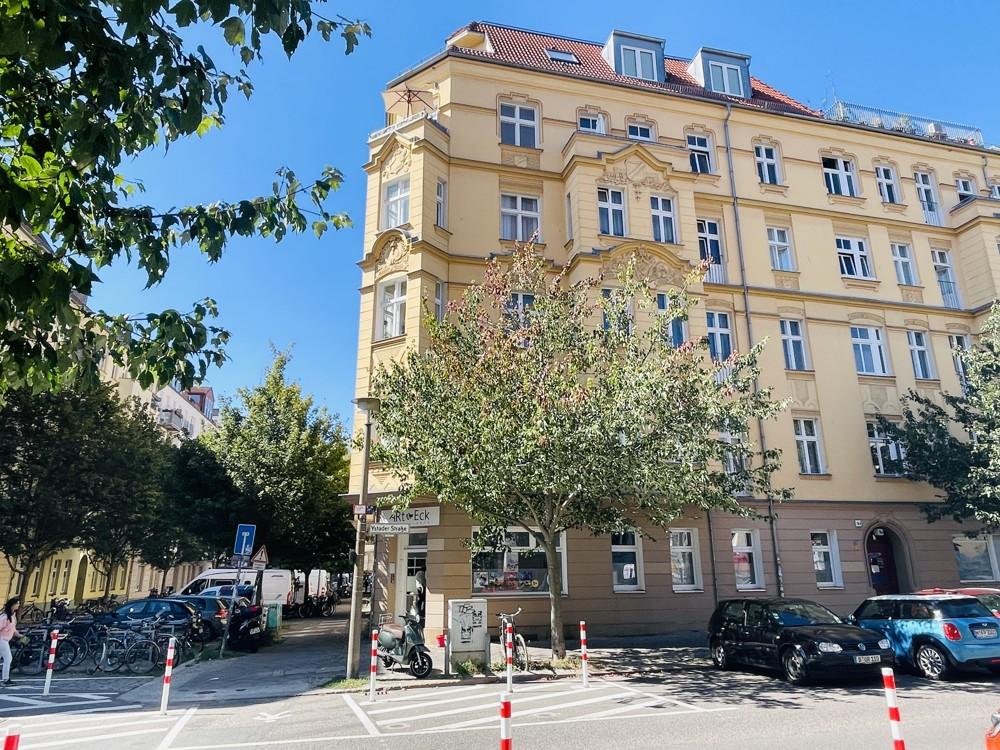 gepflegtes Berliner Mehrfamilienhaus