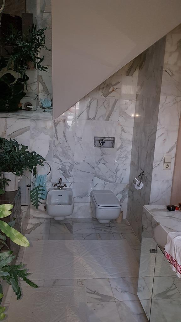 Bad WC und Bidet.jpg