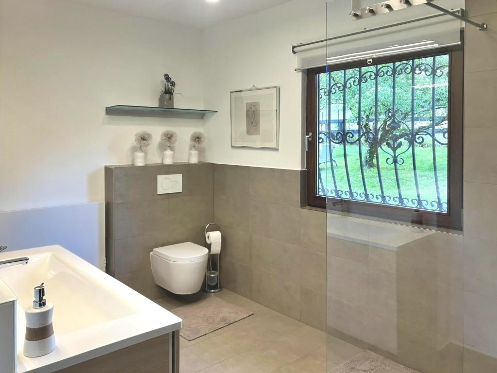 Badezimmer EG