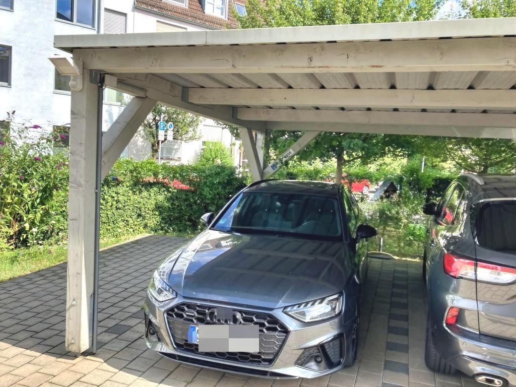 überdachter Stellplatz