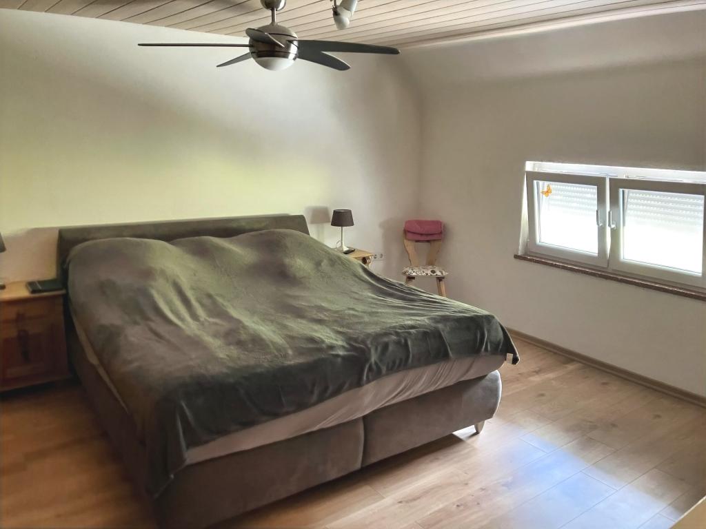 Schlafzimmer DG
