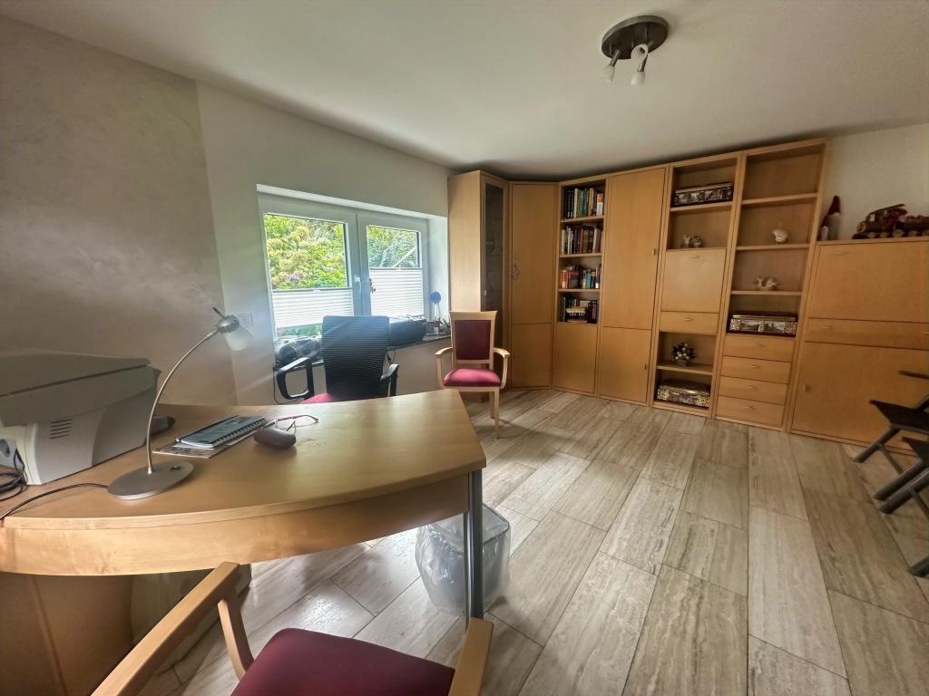 Büro UG