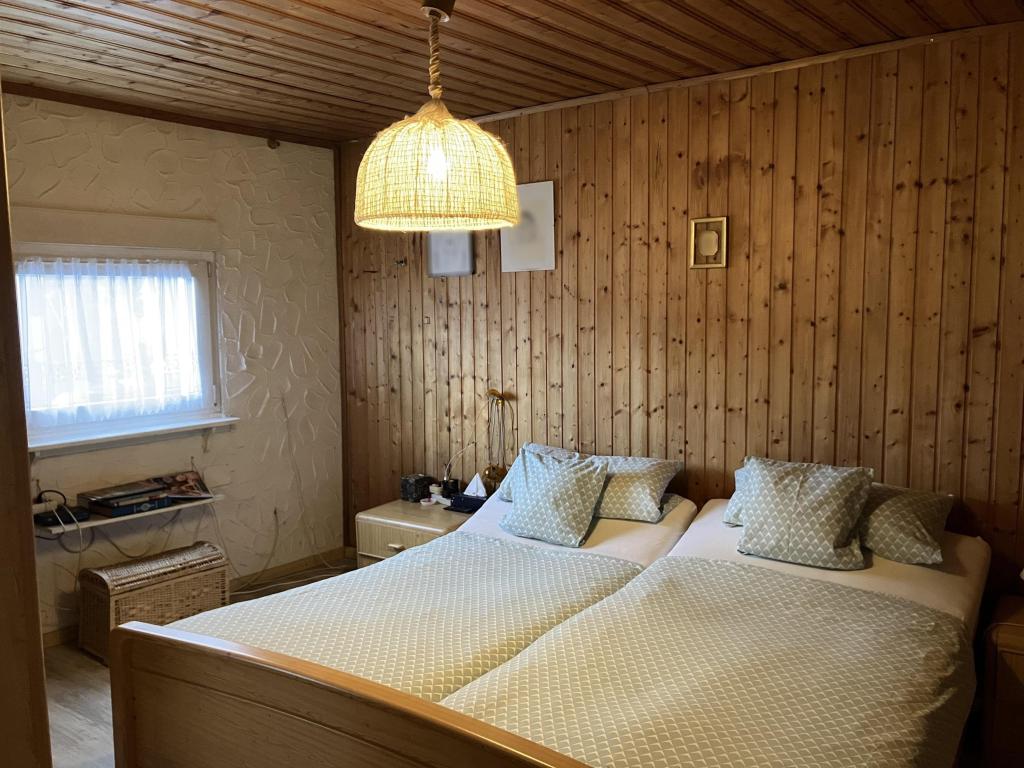 Schlafzimmer DG