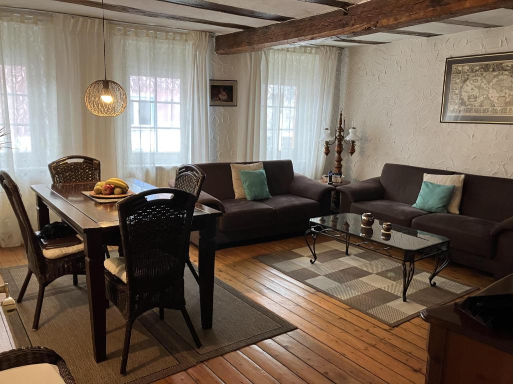 Wohn-und Esszimmer OG