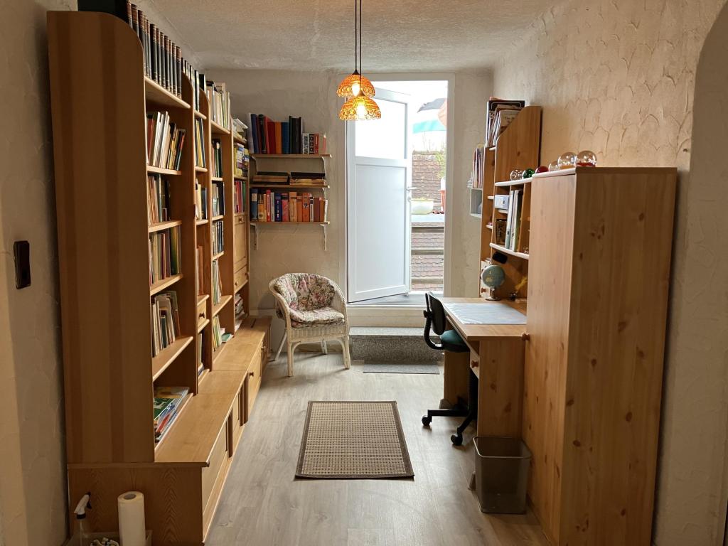 Flur DG Zugang zur Dachterrasse