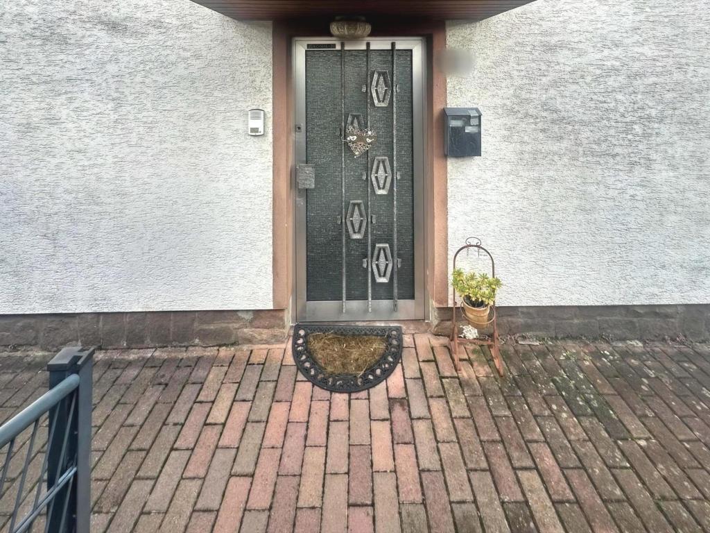 Hauseingang Wohnung OG