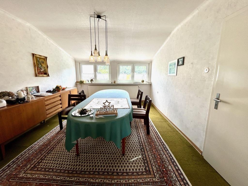 Durchgangszimmer DG