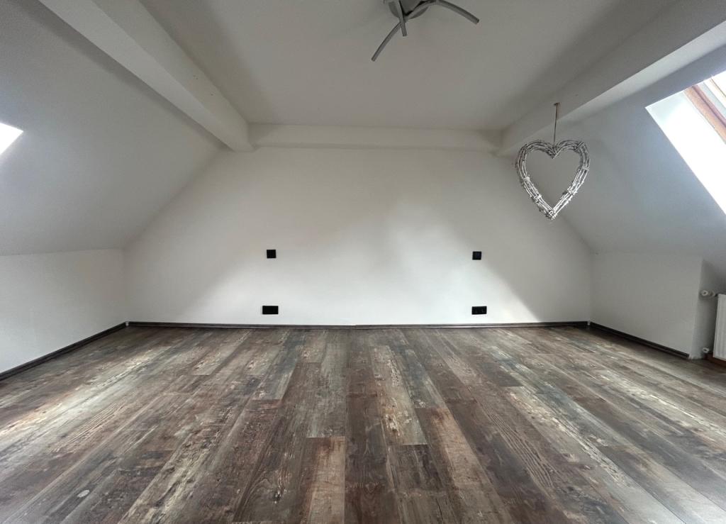 Hauptwohnung: Schlafzimmer Ansicht 1 - Dachgeschoss