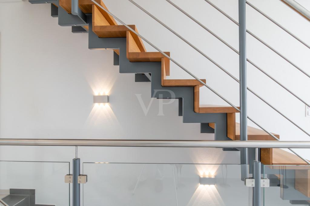 Treppe OG ins DG