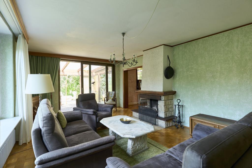 Wohnzimmer mit Kamin