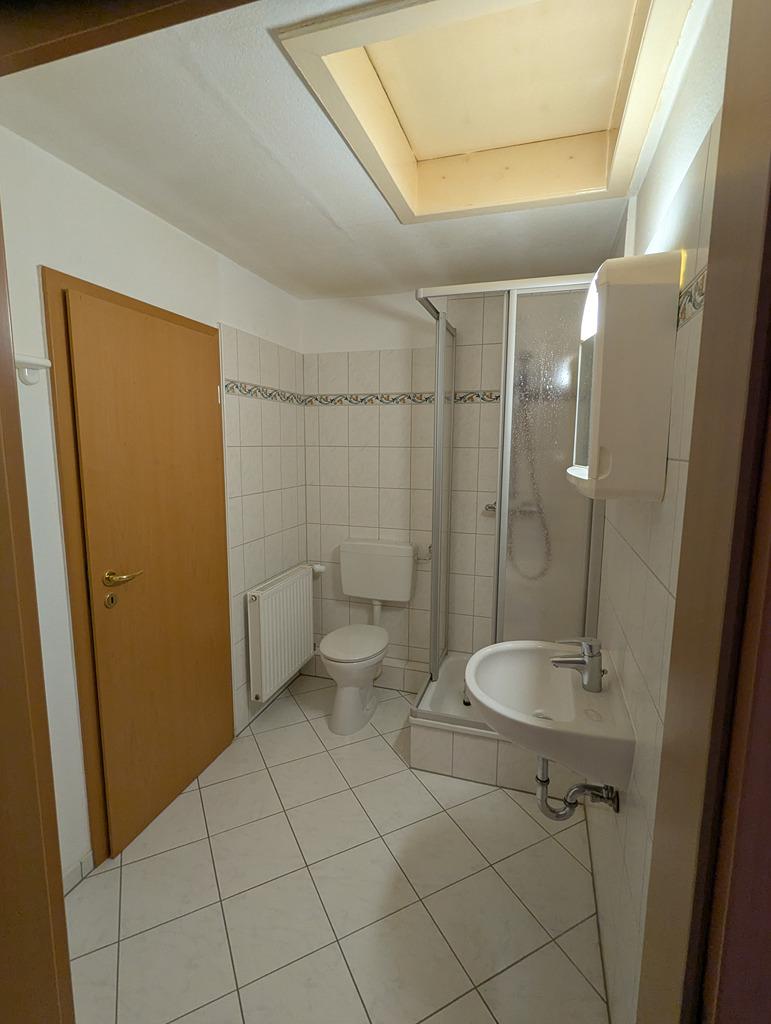 13-09 - DG-Badezimmer.jpg