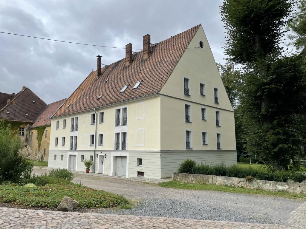 Ruhig gelegene 2-Zimmer-Wohnung auf Schloss Schieritz - Photo 5