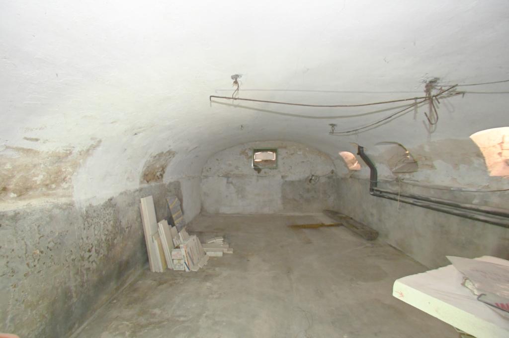 b4bbc1db-aa02-436d-9aa8-e1da72438227.jpg