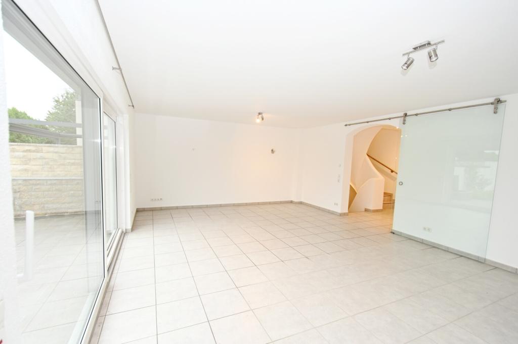 Naturnahes Familienhaus in sehr guter Lage von Zornheim! - Photo 2