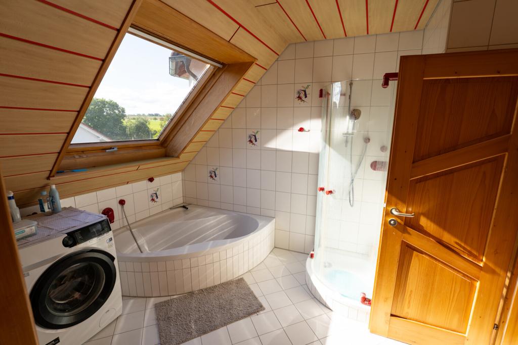 Bad Dachgeschoss